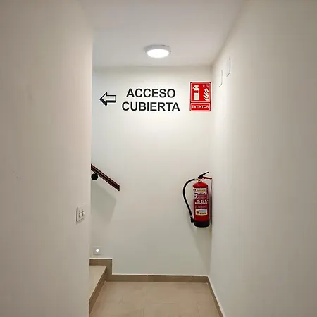 Ξενοδοχείο Casa Miguel *